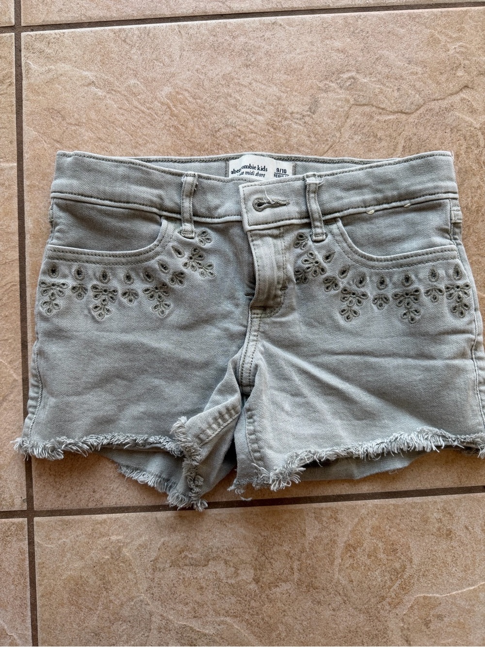 Girls Abercrombie Embroidered Frayed Hem Denim Shorts - Light Sage